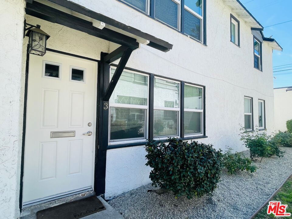 4441 Tujunga Avenue #3