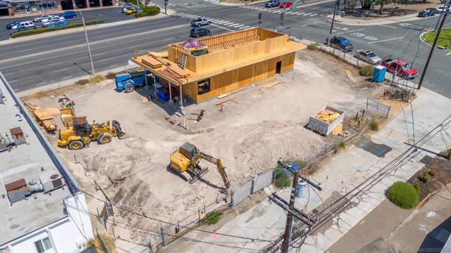 2201 Fletcher Pkwy, El Cajon CA: https://media.crmls.org/mediaz/8dc49684-184a-4deb-a60a-264667448744.jpg