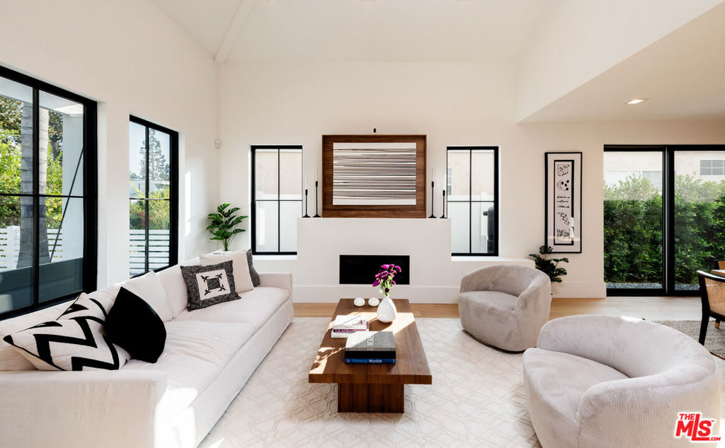 4153 Vantage AvenueStudio City img 18