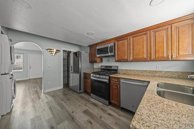 368 Vance St, Chula Vista CA: https://media.crmls.org/mediaz/8dc5357b-4140-45dd-b7a1-88570ed7d95f.jpg