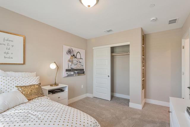 1153 Coyote Peak Way, Hollister CA: https://media.crmls.org/mediaz/8dc57ce3-eed7-47b3-8471-59c6f95e6d3f.jpg