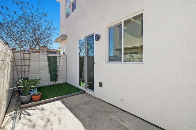 Detail Gallery Image 10 of 34 For 2080 Tango Loop #1,  Chula Vista,  CA 91915 - 4 Beds | 2/1 Baths