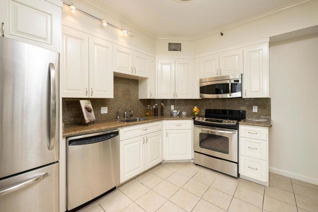 1 Baldwin Avenue #517