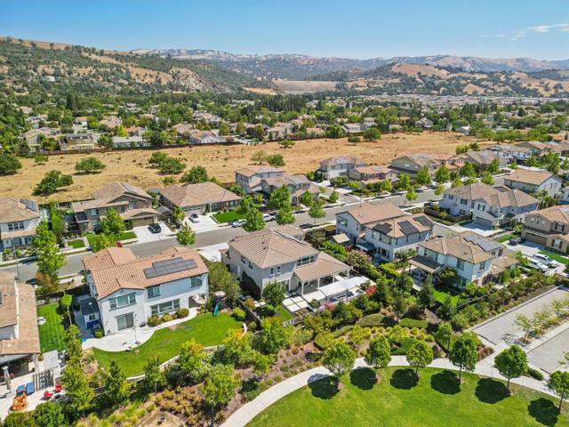 18713 White Moon Drive, Morgan Hill CA: https://media.crmls.org/mediaz/8dc71732-5899-4e8d-9ce4-832198b74502.jpg