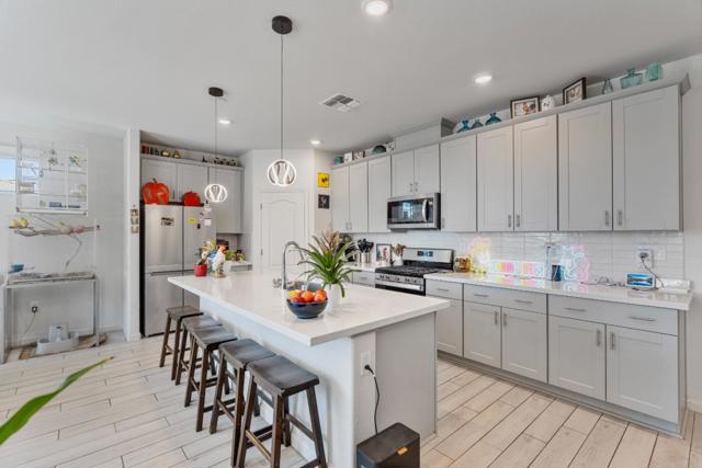 2141 Wildflower Drive, Hollister CA: https://media.crmls.org/mediaz/8dc73cfe-5631-4980-82e8-b9fdce06e039.jpg