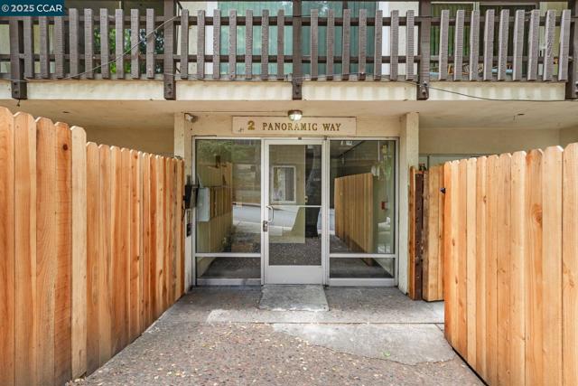 2 Panoramic Way, Berkeley CA: https://media.crmls.org/mediaz/8dc7696a-c913-45fd-b007-0cb15b602f97.jpg