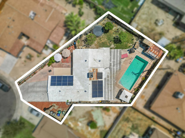 83307 Tourmaline Avenue, Indio CA: https://media.crmls.org/mediaz/8dc7a3fd-3e6c-4b47-95c4-c1465a1ab077.jpg