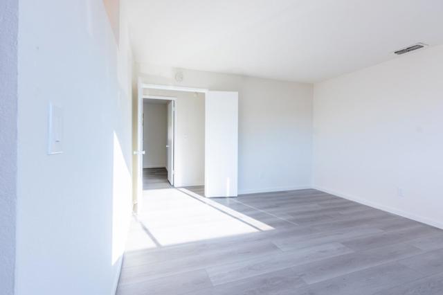 Image 28 of 34 For 3301 Folklore Way