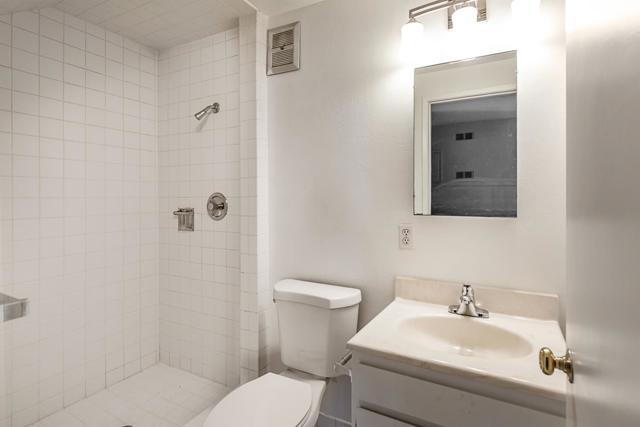 324 Georgetown Avenue, San Mateo CA: https://media.crmls.org/mediaz/8dc83419-47bb-4aee-8b33-73a053540d81.jpg
