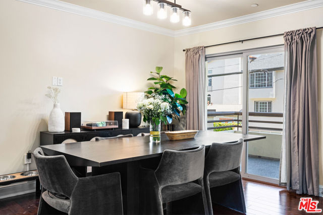 Drew Fenton | 951 Granville Avenue Los Angeles CA | MLS: 7445189 Drew Fenton | 951 Granville Avenue Los Angeles CA | MLS: 7445189