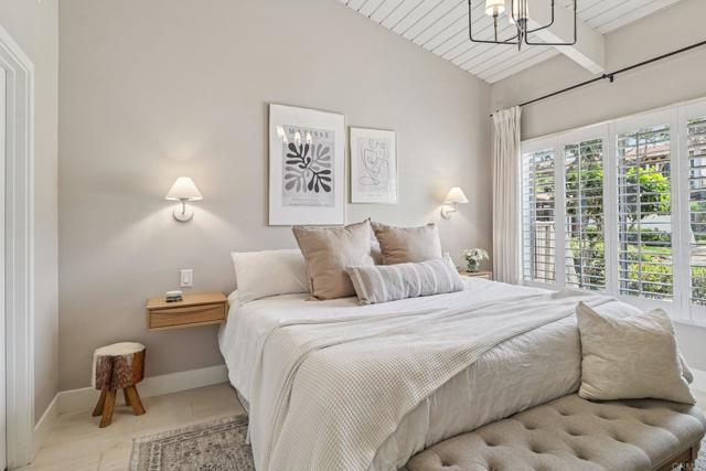4352 Loma Riviera Court, San Diego CA: https://media.crmls.org/mediaz/8dc93c45-88e4-4ab3-83c0-90955e733cf2.jpg