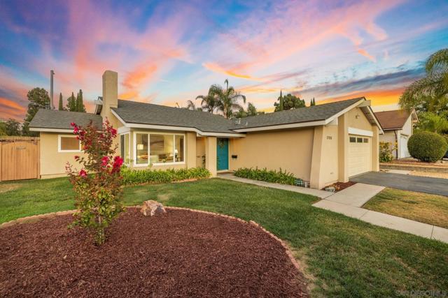 17133 Botero, San Diego CA: https://media.crmls.org/mediaz/8dc965f3-7923-4327-b3e0-5357f6d82b48.jpg