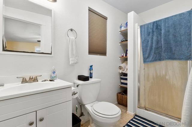 3232 N Twin Oaks Valley Rd, San Marcos CA: https://media.crmls.org/mediaz/8dc99f83-92eb-4d0c-af73-37e4dd47cd65.jpg