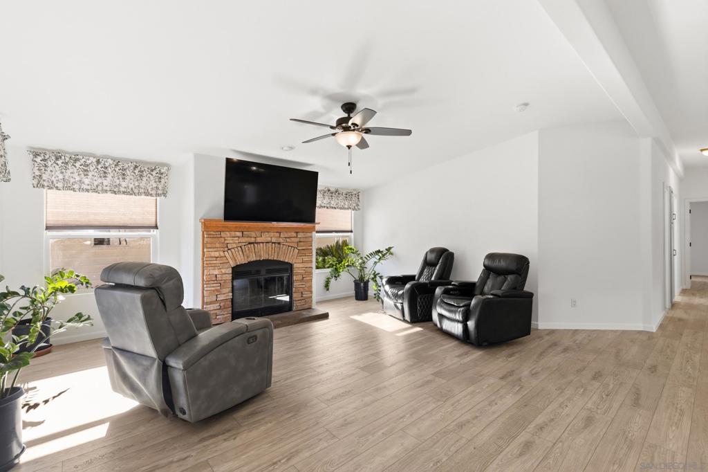 13314 Buena Vista St - photo 4