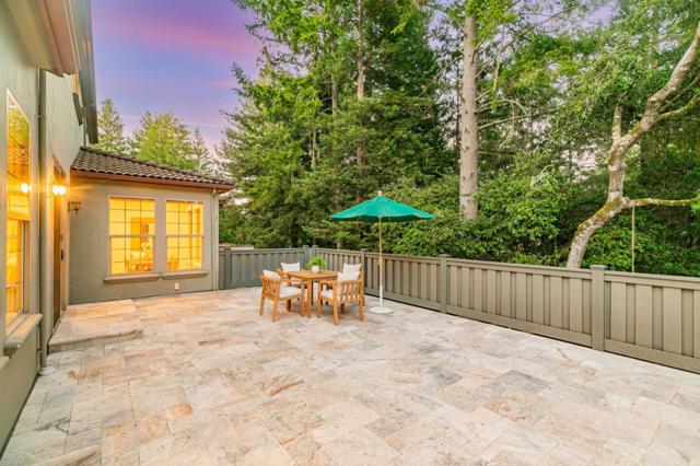 18 Ridgecrest Lane, Scotts Valley CA: https://media.crmls.org/mediaz/8dca5f44-81e0-4053-970e-76a287f6a042.jpg