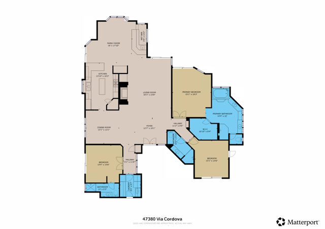 47380 Via Cordova, La Quinta CA: https://media.crmls.org/mediaz/8dcac528-7270-43e7-8397-ac10ef4c7a92.jpg