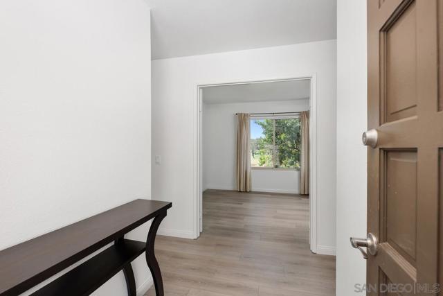 13046 Paseo del Verano, San Diego CA: https://media.crmls.org/mediaz/8dcb1783-1c96-4894-b21d-4e1b9765af1c.jpg