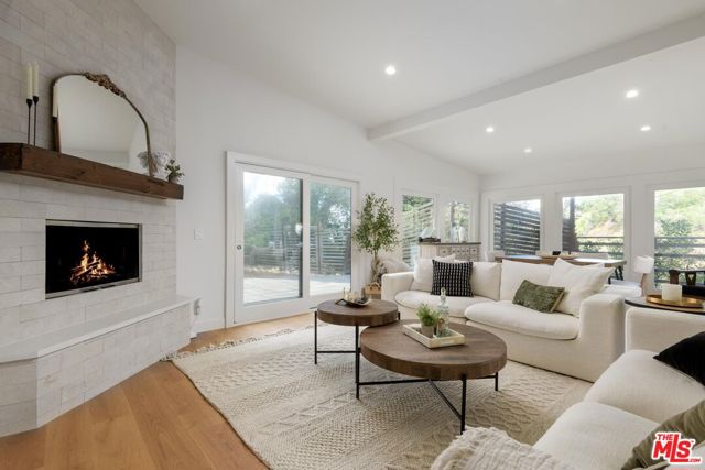 Photo of 3375 Coldwater Canyon Avenue, Studio City, CA 91604