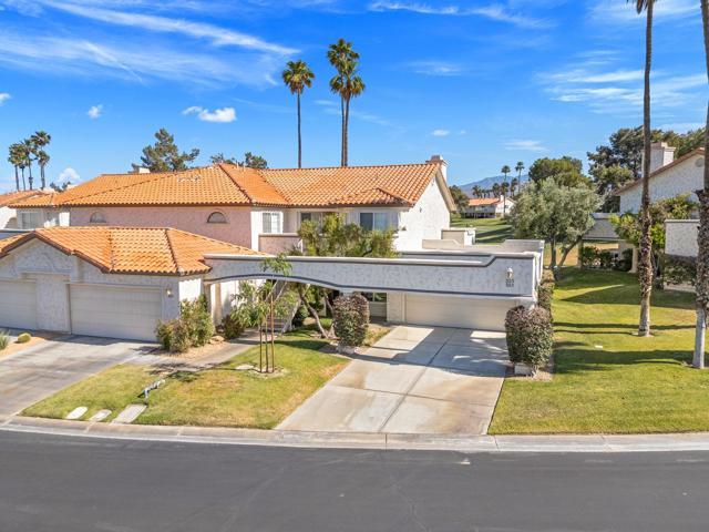Image 40 of 60 For 523 Desert Falls Drive