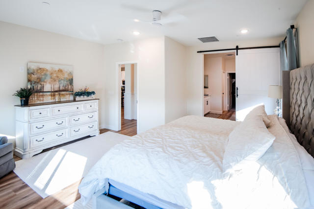 42695 Torno Place, Indio CA: https://media.crmls.org/mediaz/8dccb4f0-0b6e-4c4d-b77f-d0ca99b3edd6.jpg