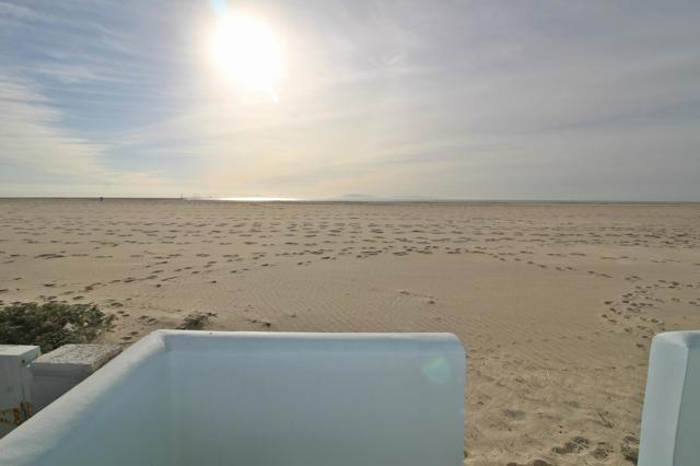 Detail Gallery Image 5 of 28 For 3525 Ocean Dr, Oxnard,  CA 93035 - 3 Beds | 5 Baths