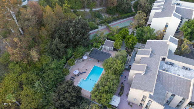 4041 Via Marisol, Los Angeles CA: https://media.crmls.org/mediaz/8dccdd14-7578-40c3-a3ad-258581665c5d.jpg