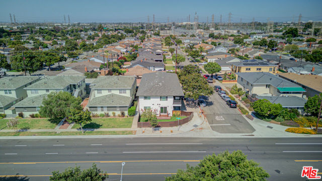 Image 11 of 29 For 17901 Crenshaw Boulevard