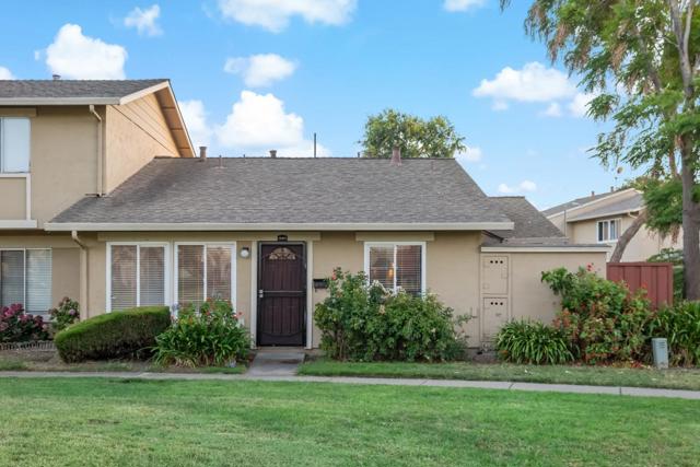 36923 Bolina Terrace, Fremont CA: https://media.crmls.org/mediaz/8dce0e28-85a9-4a38-a7d6-df810d8232dc.jpg