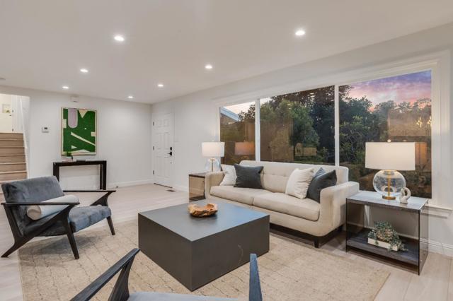 1315 Black Mountain Road, Hillsborough CA: https://media.crmls.org/mediaz/8dce6d86-22e0-46ef-8d51-1083d3c36c4d.jpg