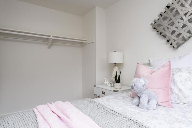 618 Foothill Drive, Pacifica CA: https://media.crmls.org/mediaz/8dcf7410-711a-4a34-bfc5-b3f3c8010347.jpg