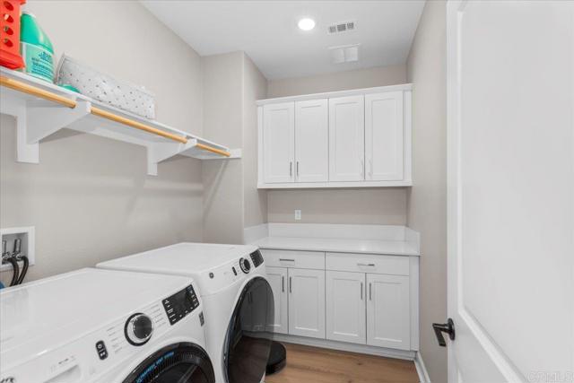 660 Westbrook Loop, San Marcos CA: https://media.crmls.org/mediaz/8dd0a9d7-0b78-475e-a097-bbfad5ba6d3d.jpg