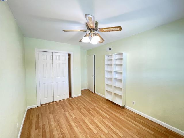 4902 Everglades Park Dr, Fremont CA: https://media.crmls.org/mediaz/8dd14339-92fa-4962-9f0d-4e603006a0f8.jpg