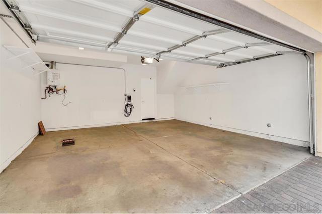 4329 Idaho St, San Diego CA: https://media.crmls.org/mediaz/8dd161ef-55ac-4cbd-bb84-600066d207c2.jpg