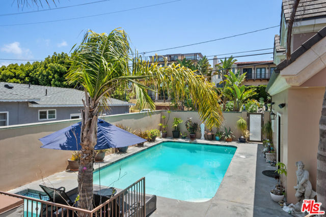 229 Rees Street, Playa del Rey CA: https://media.crmls.org/mediaz/8dd17376-9e2a-4d80-b842-f403b585db86.jpg