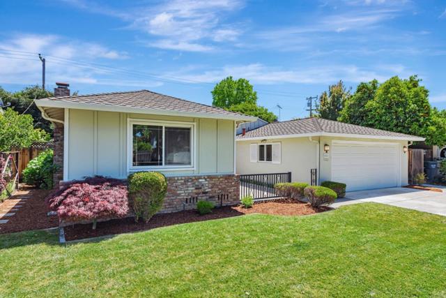 836 Peach Avenue, Sunnyvale CA: https://media.crmls.org/mediaz/8dd26781-7343-4248-9df0-600ef5382ee4.jpg