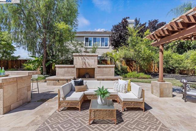 1699 Lodestone Rd, Livermore CA: https://media.crmls.org/mediaz/8dd28d8f-bb9e-4e0f-ad0d-fa10555825d8.jpg