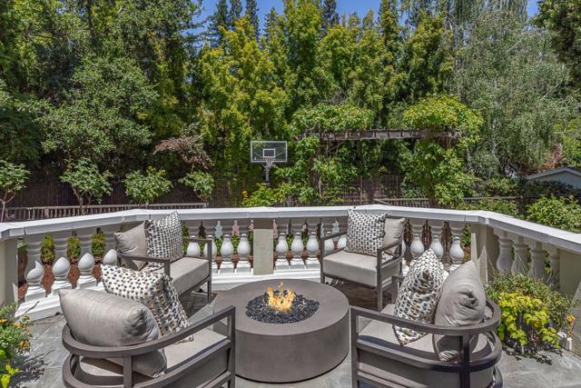 12791 Normandy Lane, Los Altos Hills CA: https://media.crmls.org/mediaz/8dd2de68-e93b-4d54-bcf5-d763e2a0ee04.jpg