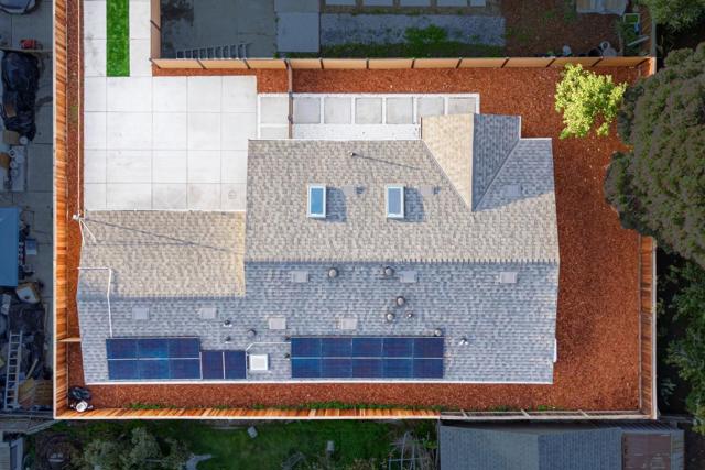 2974 Bell Avenue, San Jose CA: https://media.crmls.org/mediaz/8dd2e1a7-b271-4b58-aa6b-9d028194d83b.jpg