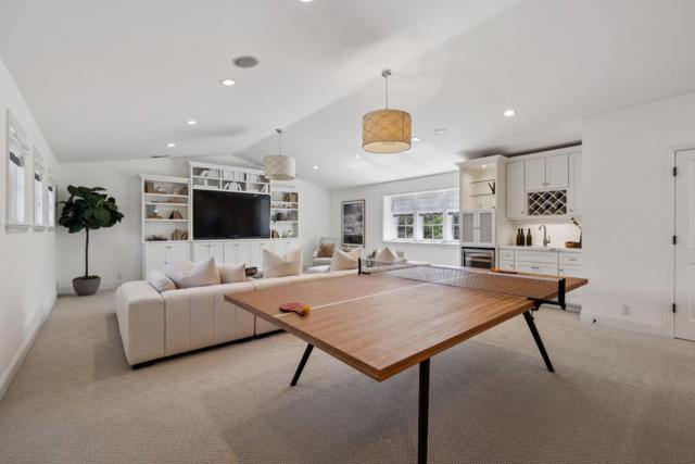 748 Jacaranda Circle, Hillsborough CA: https://media.crmls.org/mediaz/8dd4c565-93d0-4c57-a5b4-405d9e73ae81.jpg