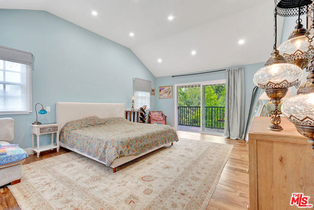 5111 Babcock Avenue, Valley Village CA: https://media.crmls.org/mediaz/8dd4d74f-7928-4de8-a997-f3803881c295.jpg