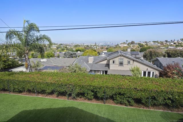 1151 Catalina Boulevard, San Diego CA: https://media.crmls.org/mediaz/8dd53df1-3599-4428-bb3d-93b22aa70b94.jpg