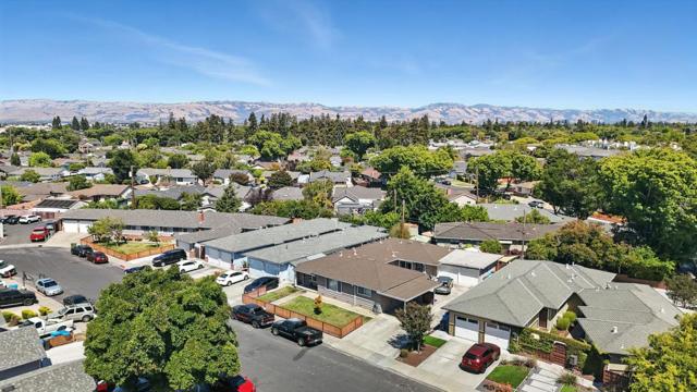 2475 Karen Drive, Santa Clara CA: https://media.crmls.org/mediaz/8dd5ca69-8b79-4bdc-ac1f-bc973e30a51d.jpg