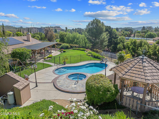 12490 Ridge Drive, Santa Rosa CA: https://media.crmls.org/mediaz/8dd5e573-38fe-471c-b12b-008bc3453f13.jpg