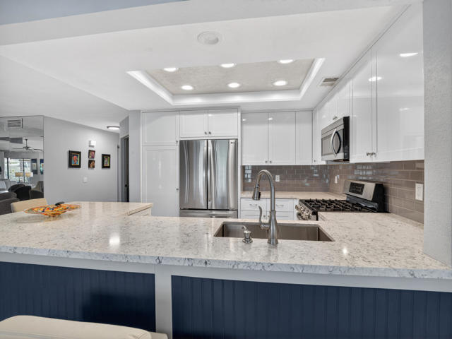 41715 Woodhaven Drive W, Palm Desert, CA 92211