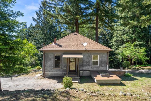 50 Ocean View Road, Los Gatos CA: https://media.crmls.org/mediaz/8dd6a830-660f-4c1d-b31b-a5301b00da65.jpg