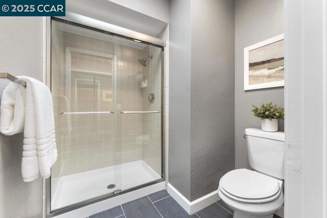 955 Camino Verde Cir, Walnut Creek CA: https://media.crmls.org/mediaz/8dd6c278-8695-4241-9bb7-40913a27e6e6.jpg
