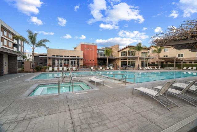 862 White Moonstone Loop, San Jose CA: https://media.crmls.org/mediaz/8dd84fa6-be28-4e3b-80d9-e282c5148259.jpg