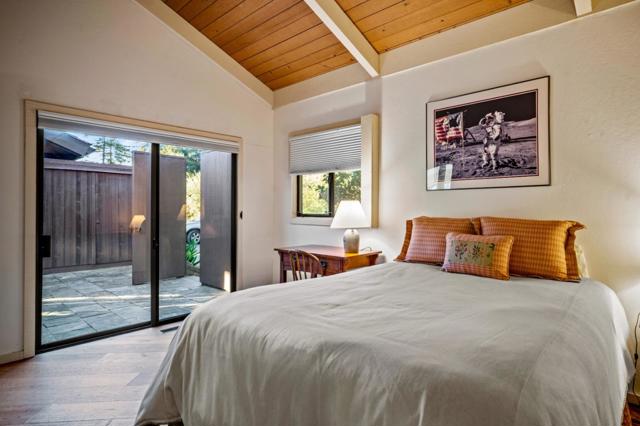 7026 Valley Greens Circle, Carmel CA: https://media.crmls.org/mediaz/8dd8e0a9-836e-4e11-bb8c-a22753abb09c.jpg