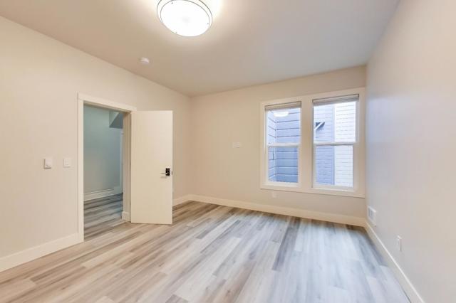 811 Oak Street, San Francisco CA: https://media.crmls.org/mediaz/8dda0b1c-1a2e-4437-9af9-d3ca86e782aa.jpg