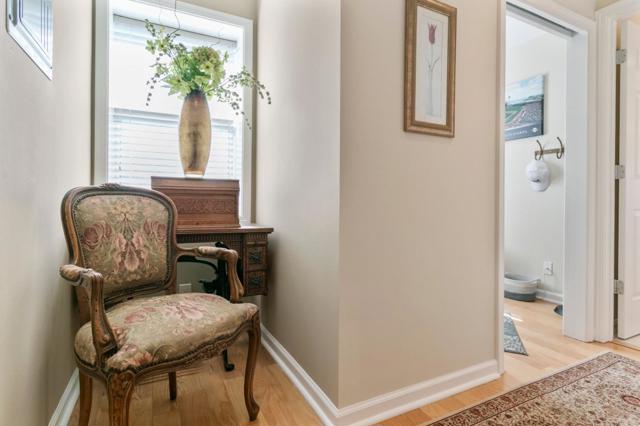 141 Knoll Circle, South San Francisco CA: https://media.crmls.org/mediaz/8dda88d1-30f9-450e-a196-b7824d982db7.jpg